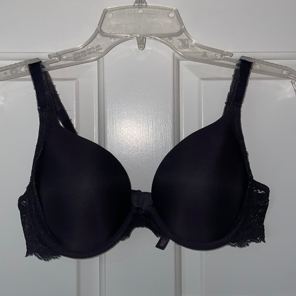 Victoria’s Secret Black Lace Bra 34C